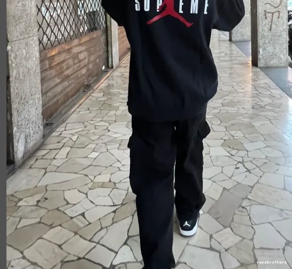 SWEATSHIRT HOODED ¥329 24FW 0501